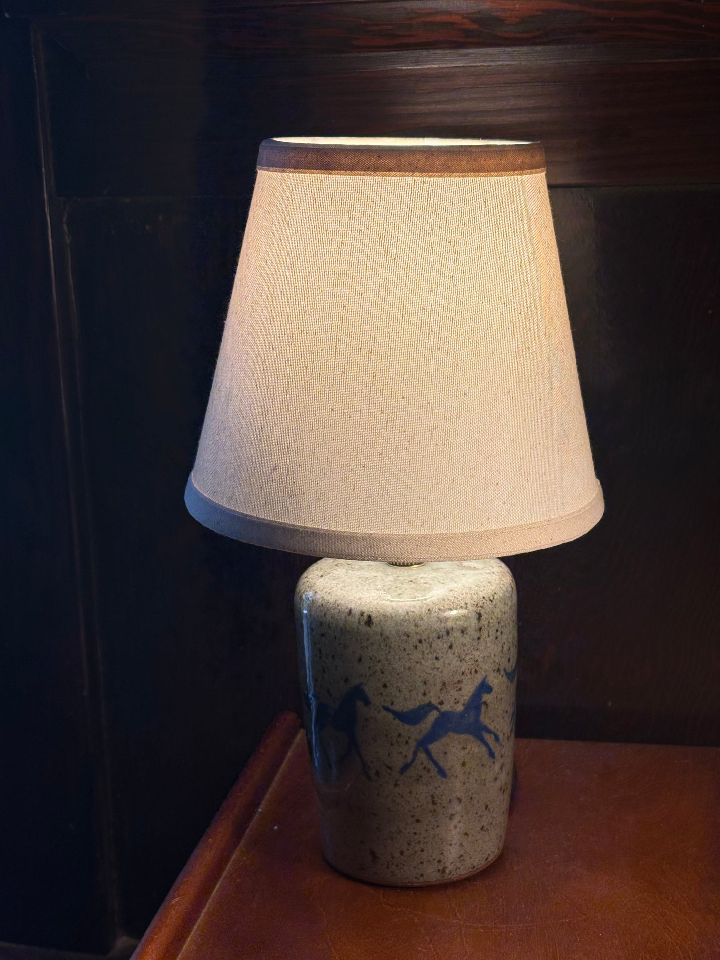 Running Horses lamp