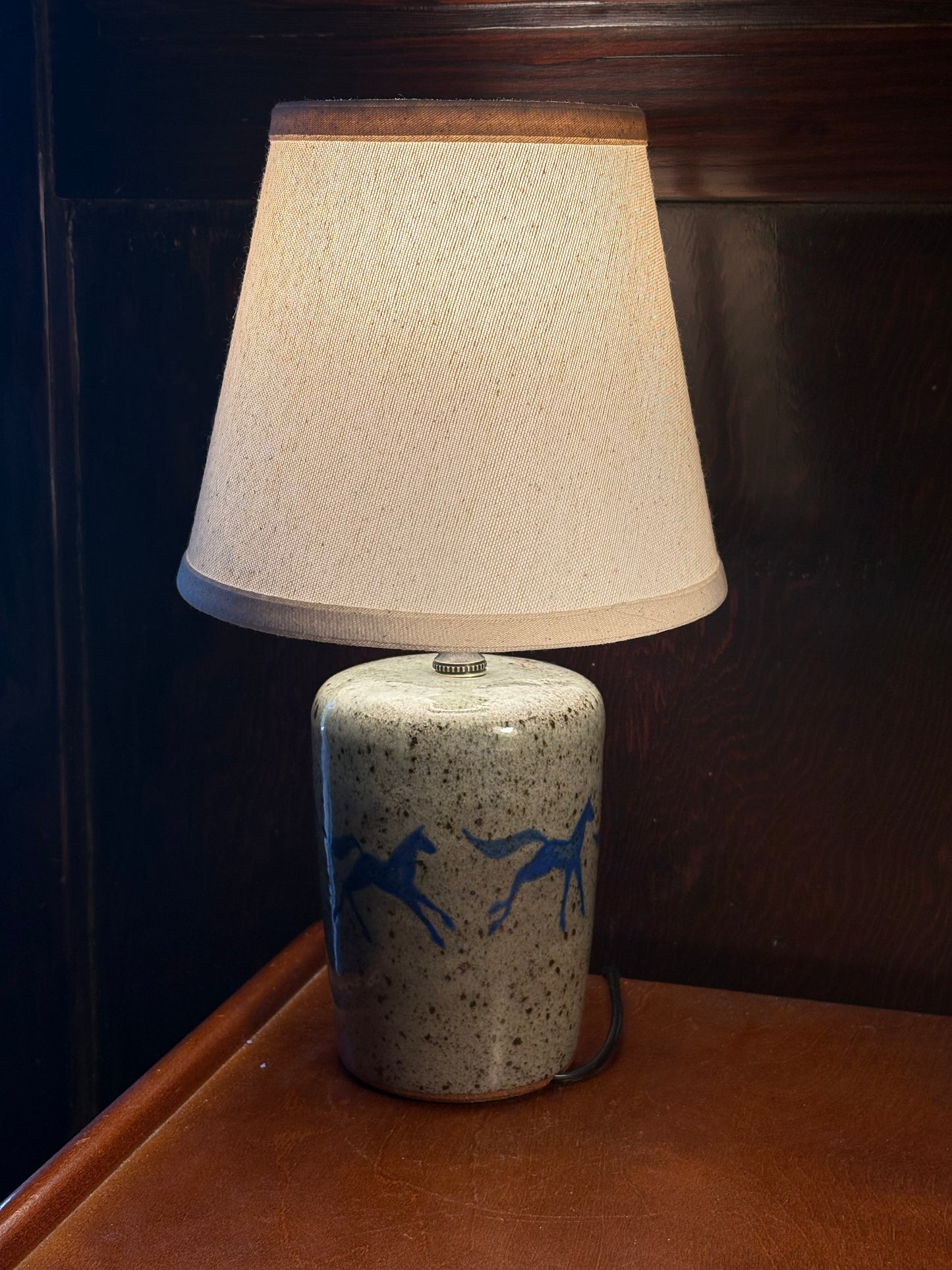 Running Horses lamp