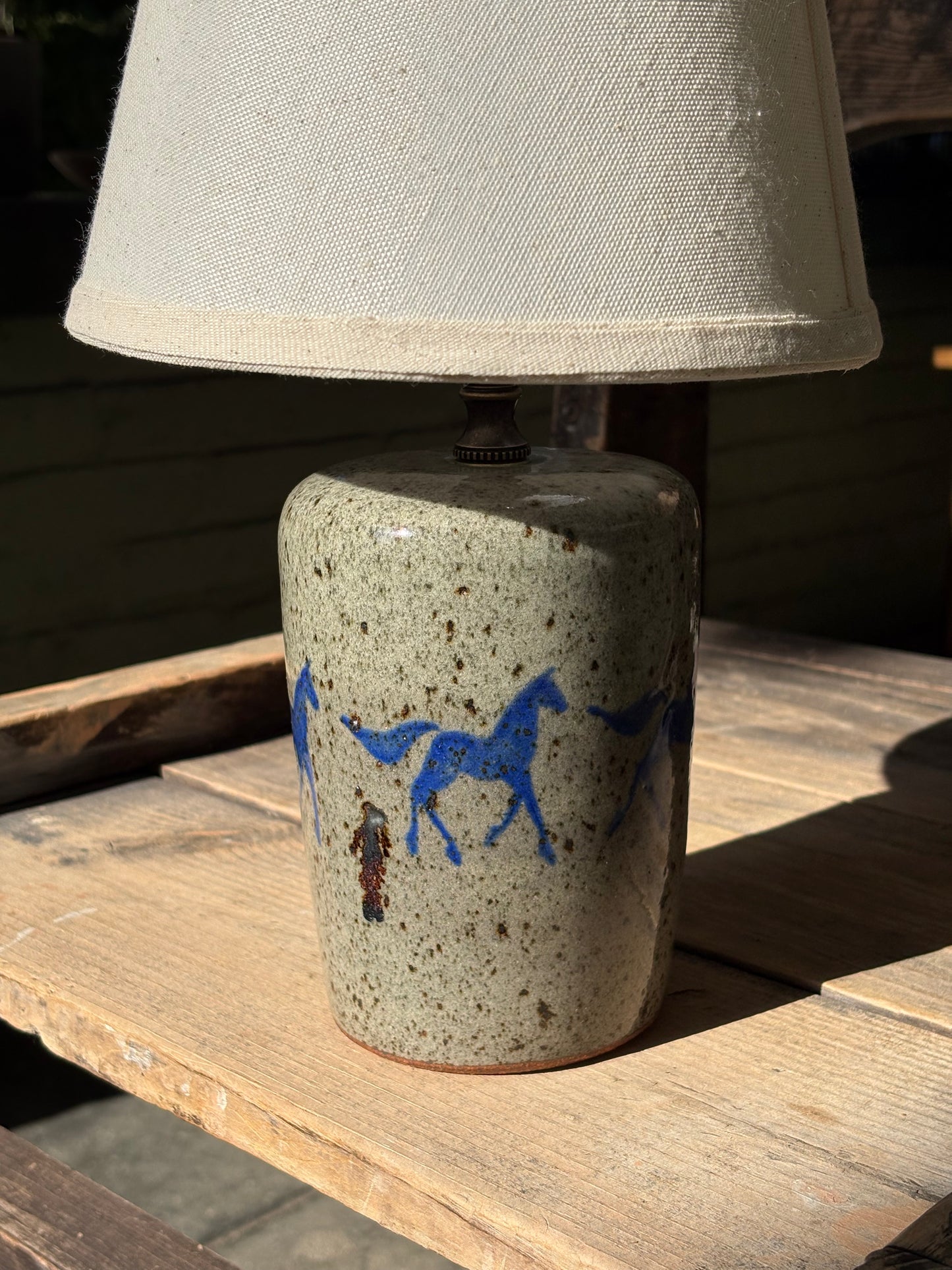 Running Horses lamp