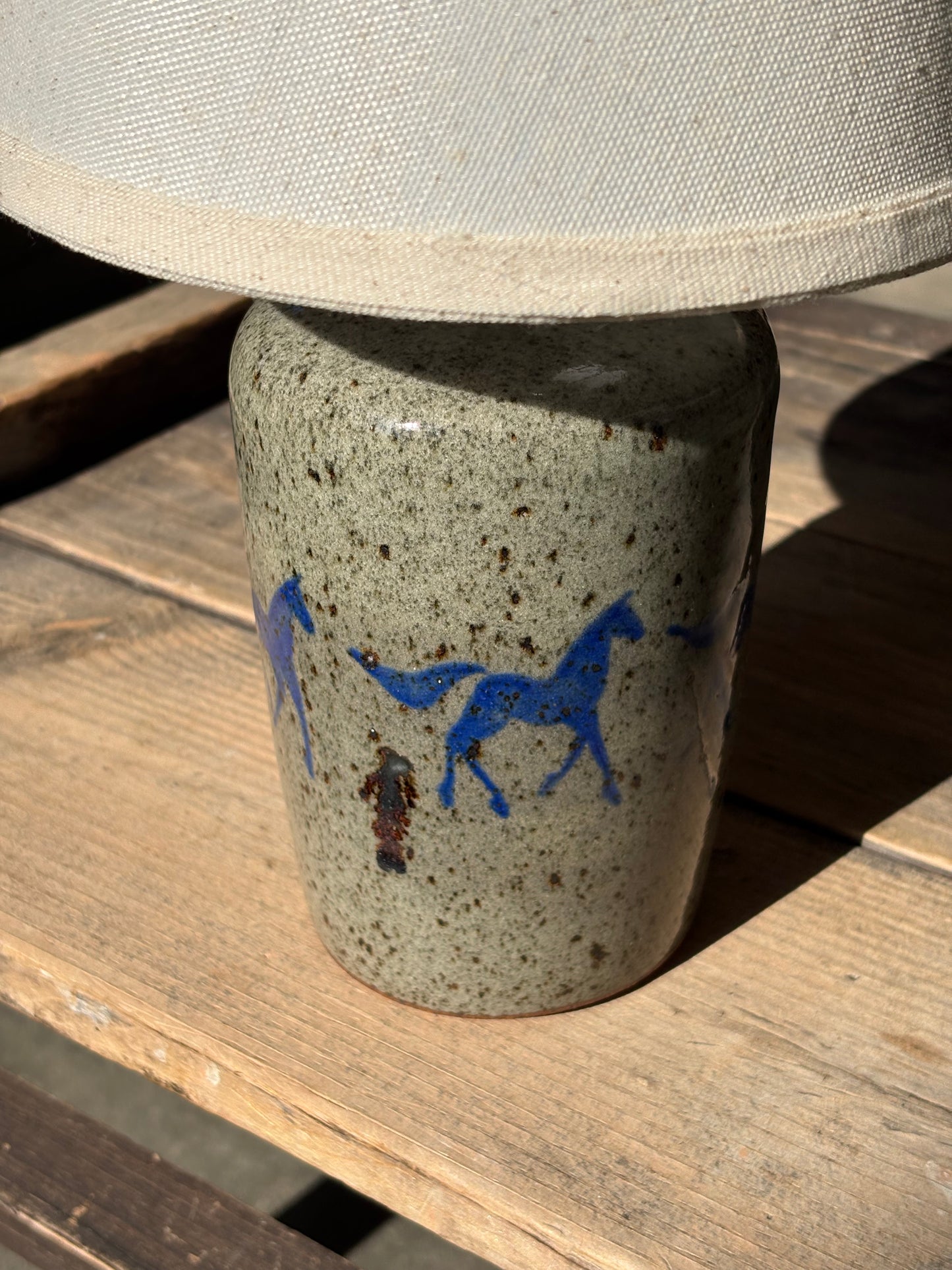 Running Horses lamp