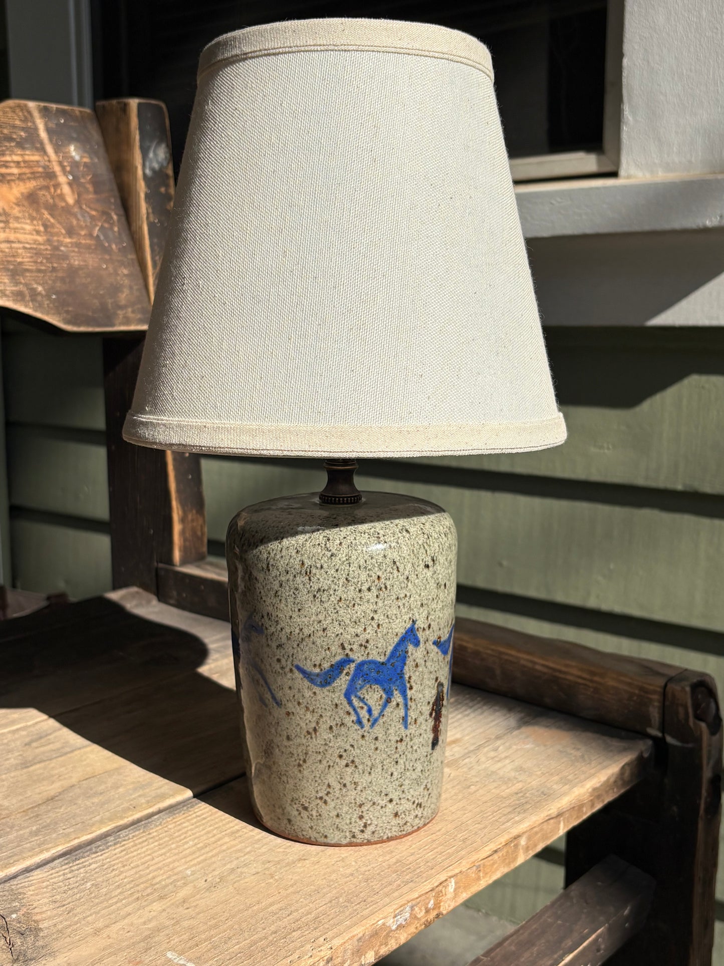 Running Horses lamp