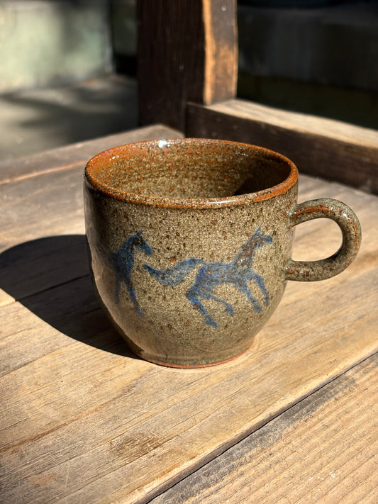 Running Horses cortado mug