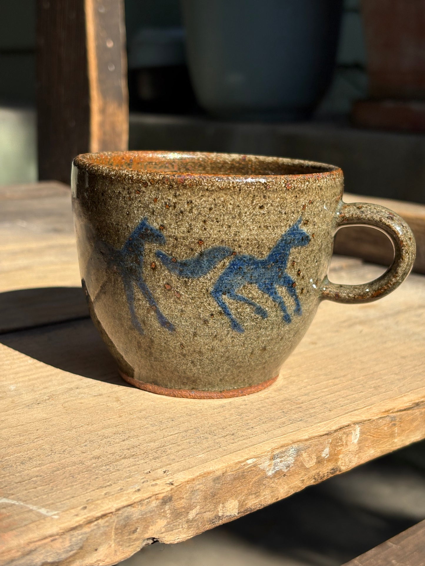 Running Horses cortado cup