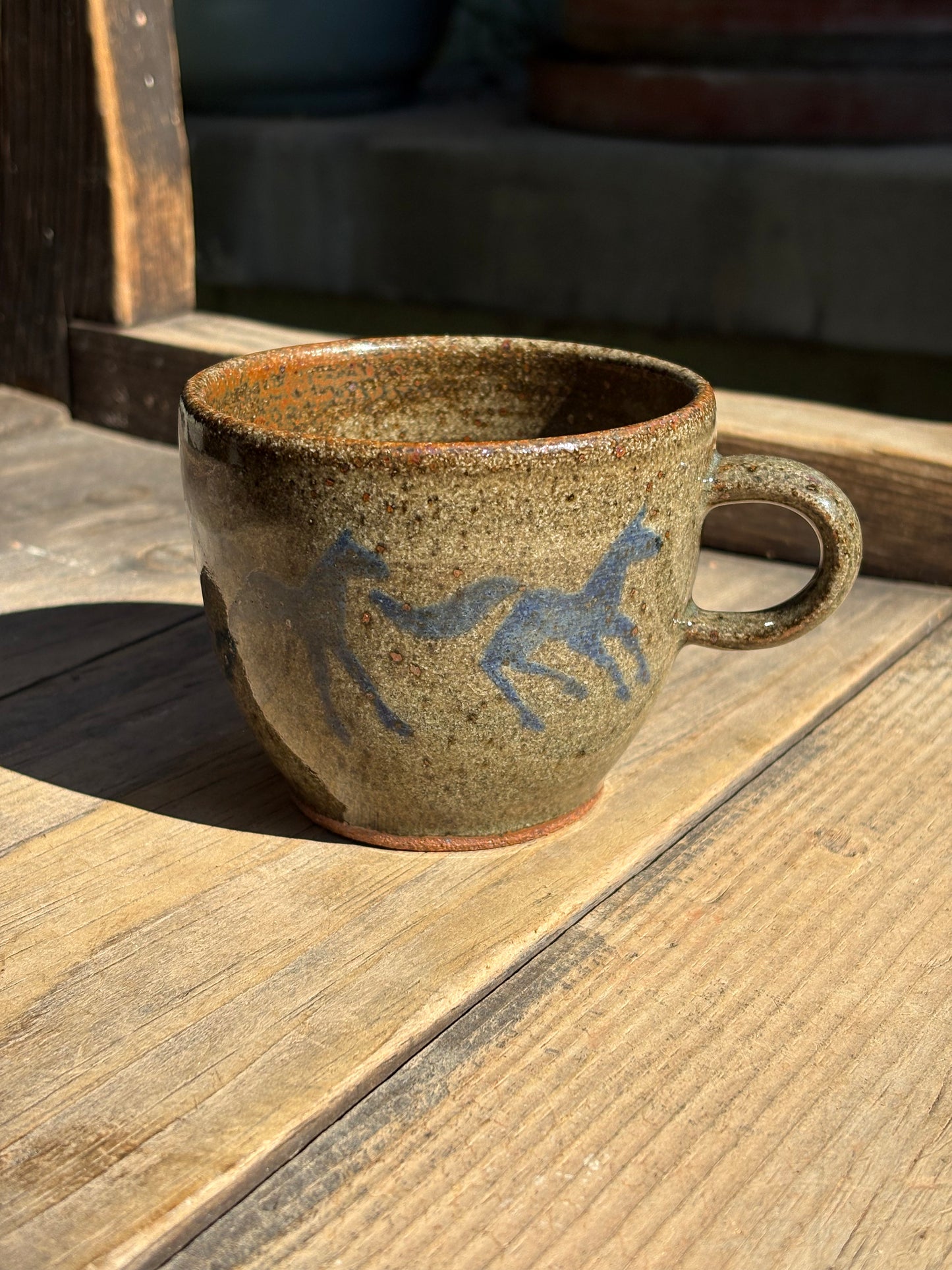 Running Horses cortado cup