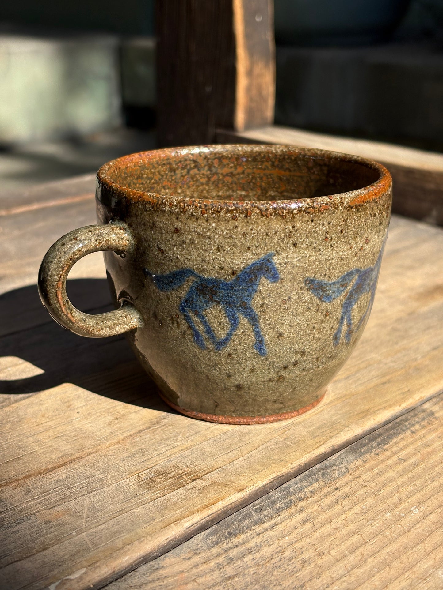Running Horses cortado cup