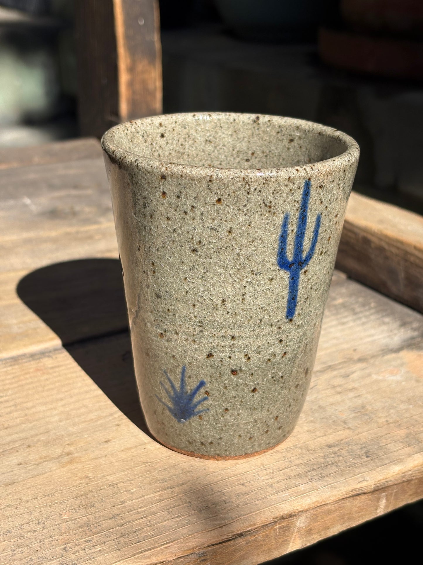 Armadillo cup