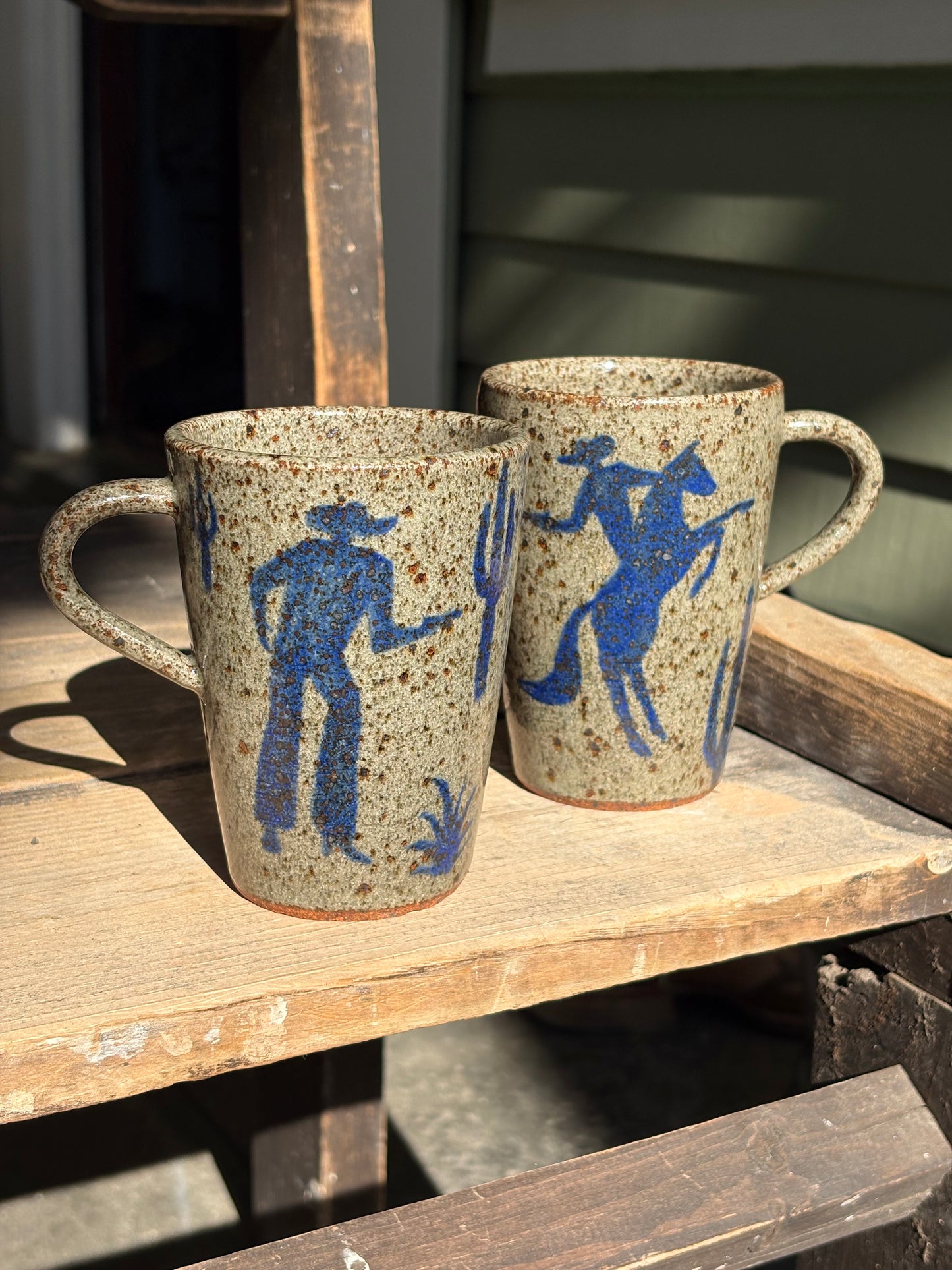Cowboy Shootout mug set