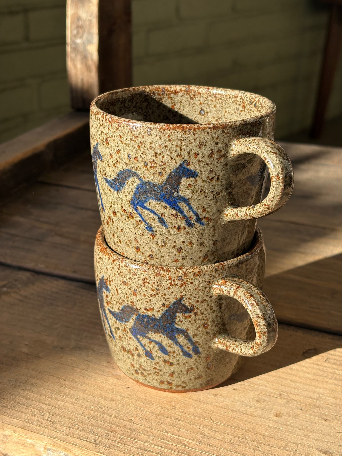 Running Horses mug set