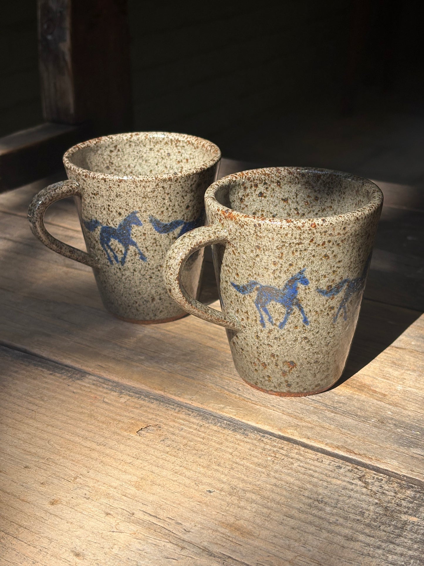 Running Horses mug set