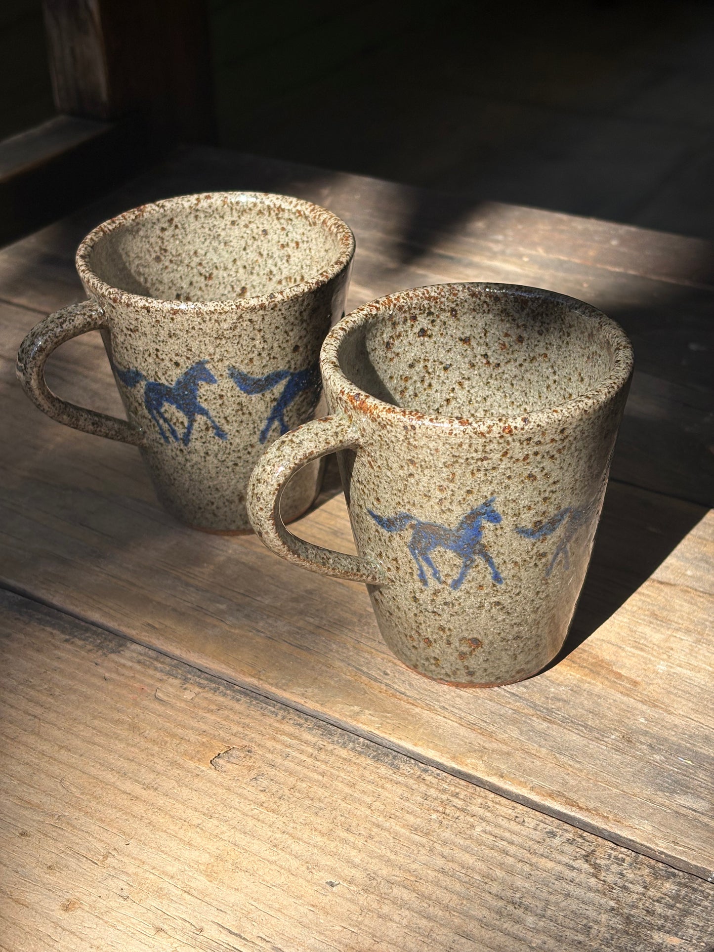 Running Horses mug set