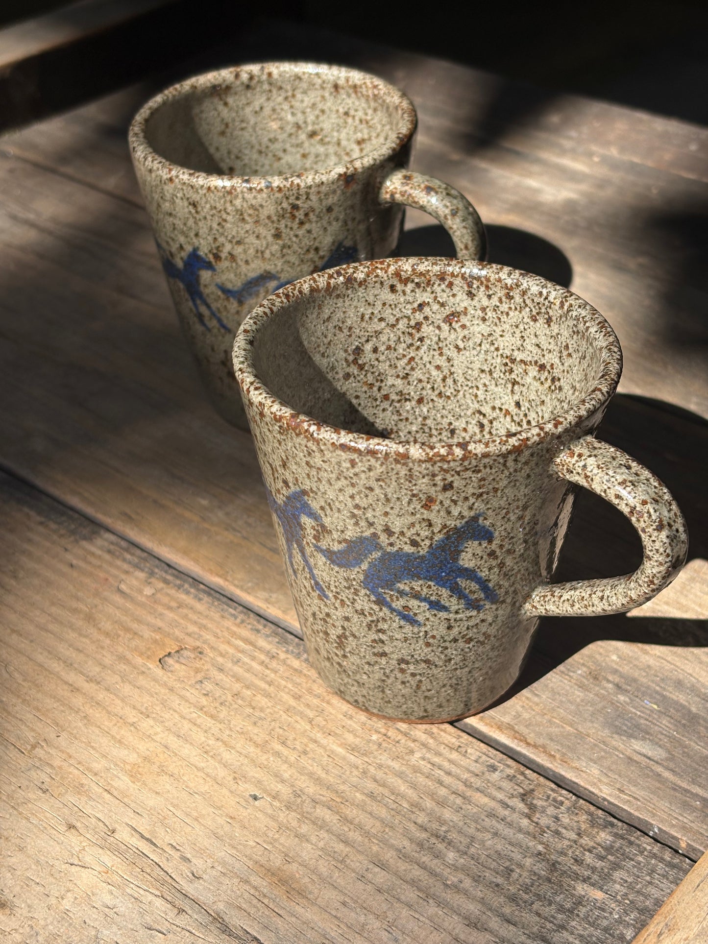 Running Horses mug set