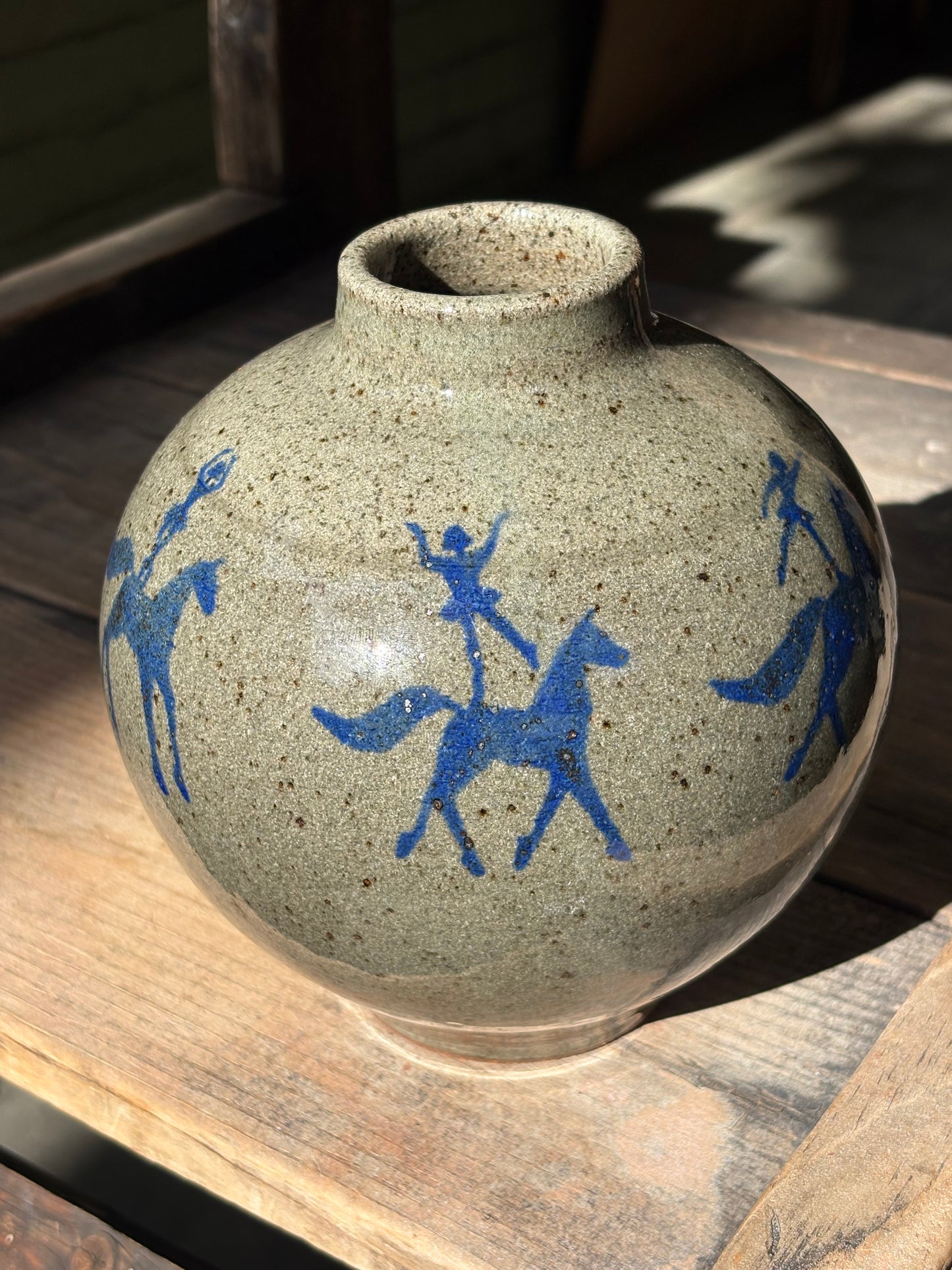 Voltige Riders vase