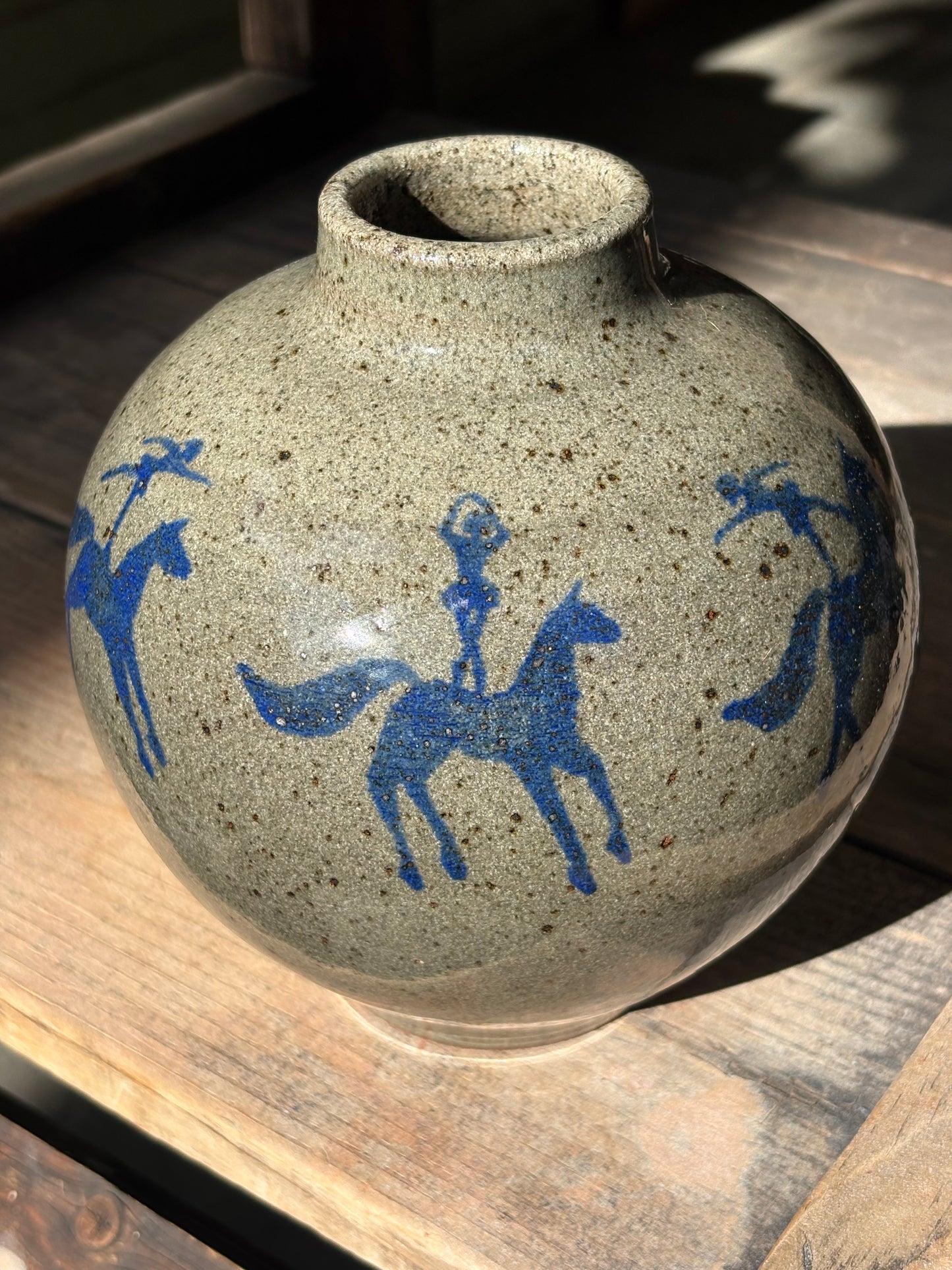 Voltige Riders vase