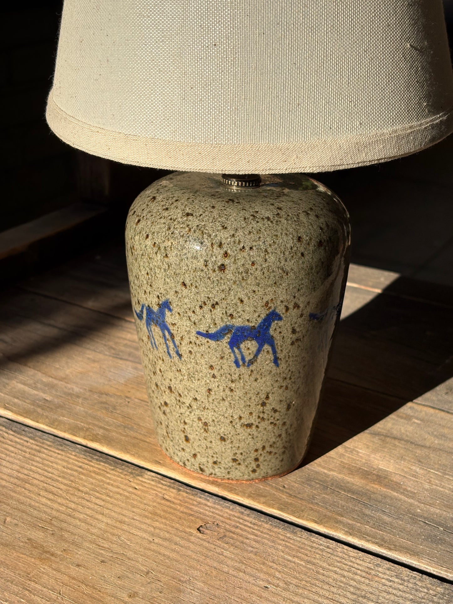Running Horses lamp